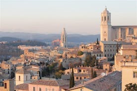 Girona leiðsögn með dómkirkjunni, arabísku böðunum og St Feliu basilíkunni
