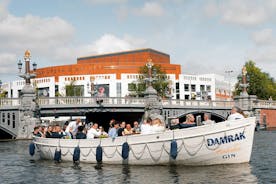 Luxury Canal Cruise Amsterdam: Tourguide included 