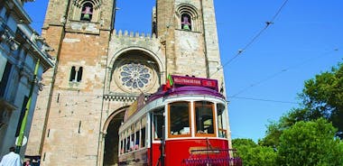 Alles-in-één hop-on hop-off bus- en tramtour door Lissabon met riviercruise