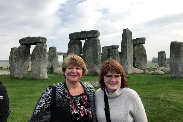 Salisbury Magna Carta Stonehenge og Bath Private Tour