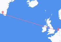 Flyreiser fra Qaqortoq, Grønland til Amsterdam, Nederland