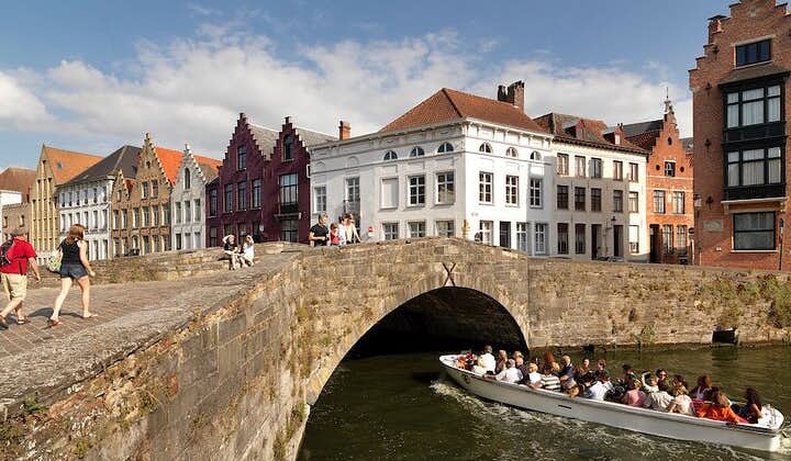 Full Day Tour to Bruges by Train and Canal Boat