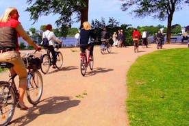 Cykeltur genom vackra Hamburg - Outer Alster cykeltur (min.4)