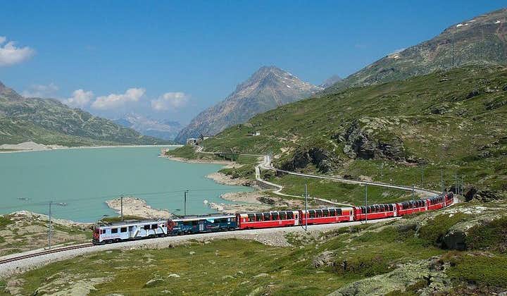 Tour delle Alpi Svizzere col treno Bernina Express con partenza da Milano