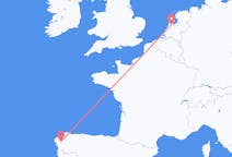 Flüge von Santiago de Compostela, Spanien nach Amsterdam, die Niederlande