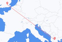 Vluchten van de regionale eenheid Kastoria, Griekenland naar Londen, Engeland