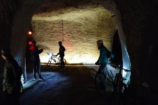 Percorso in bici sull'Appia Antica Avventura sotterranea con Catacombe