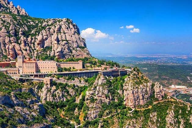 Yksityinen Montserrat-kiertue ja hotellinouto Barcelonasta