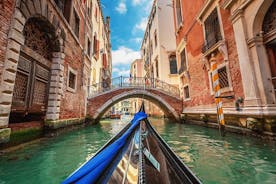 Promenade à pied dans Venise et tour en gondole