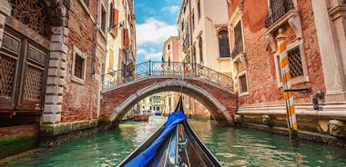 Recorrido de Venecia a pie y paseo en góndola
