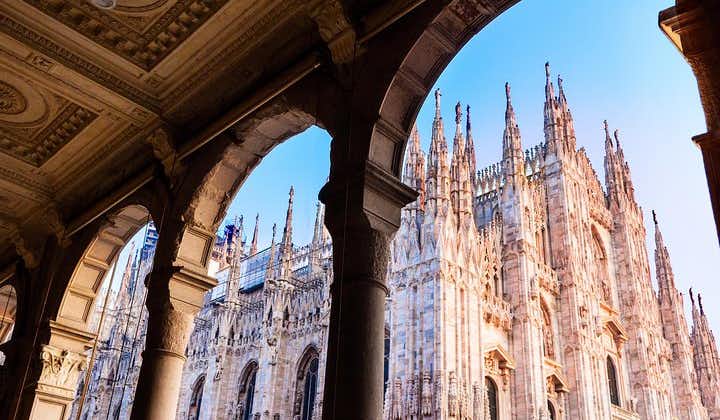 Il meglio di Milano grazie al tour a piedi con ingresso saltafila al Duomo e visita all'Ultima Cena
