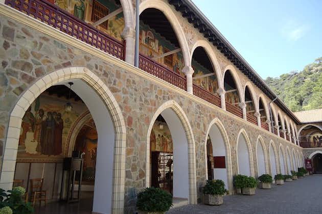 Privétour van een hele dag naar de kloosters van Cyprus