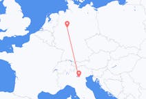 Flyg från Verona, Italien till Paderborn, Tyskland