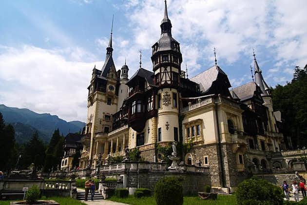 3 castelli: Peles, Bran, Cantacuzino Sito delle riprese del mercoledì-Tour da Brasov