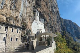 Montenegro klostertur: Ostrog - Zdrebaonik - Dajbabe
