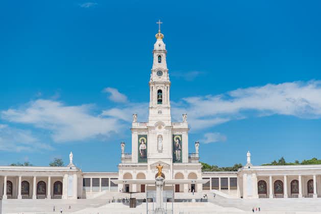 Photo of the Sanctuary of Fatima on a beautiful summer day, Portugal.