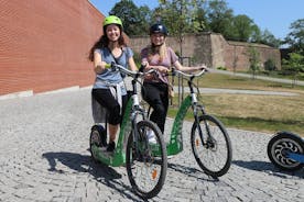 Viste panoramiche panoramiche Tour di Praga in scooter elettrico con una guida dal vivo