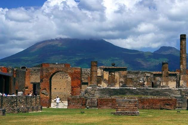 Transfer von Neapel nach Positano mit Zwischenstopp zu den Ruinen von Pompeji