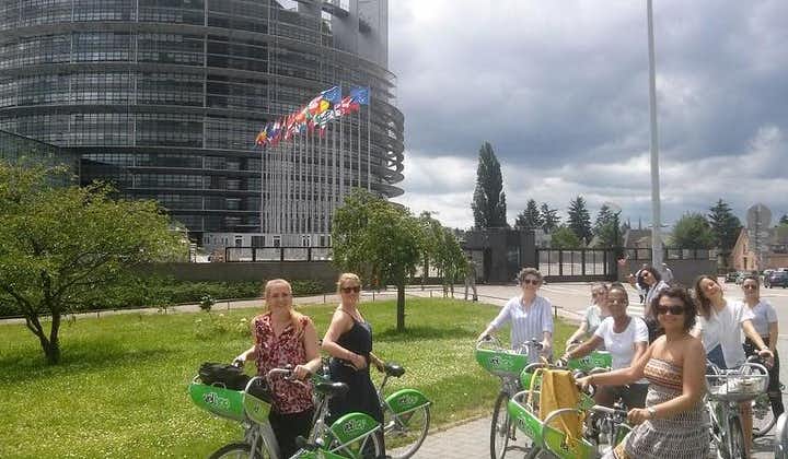 Visita guiada en bicicleta por el centro de la ciudad de Estrasburgo con guía local