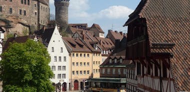 Wandeling door oude stad van Neurenberg en over paradeterrein van de nazipartij