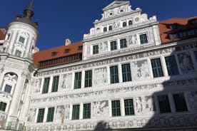 Visita al castillo con una introducción a la arquitectura y el patio del establo de Dresde