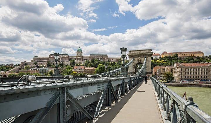 Budapest All in One Walking Tour with Strudel Stop