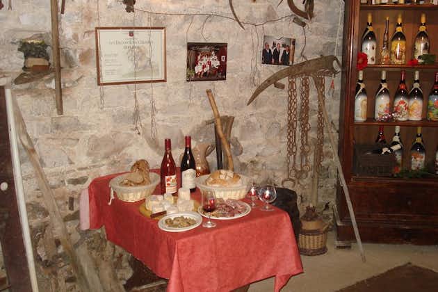 Aperitivo per viticoltori con degustazione e mâchon a Chiroubles