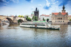 Praha Vltava River Lunch Cruise