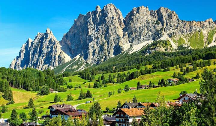 Heldagstur for små grupper til Dolomitterne og Cortina fra Venedig