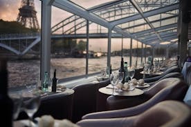 巴黎塞纳河小酒馆风情晚餐巡游（3 道式晚餐+可升级至红酒/香槟套餐）