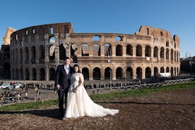 Honeymooners Rome Tour with Professional Photographer from Civitavecchia Port