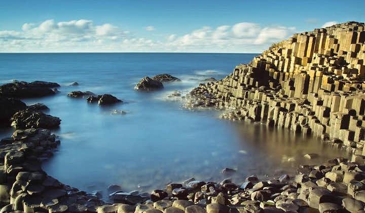 Giant's Causeway Day Tour and Belfast City Tour 1 Day Pass
