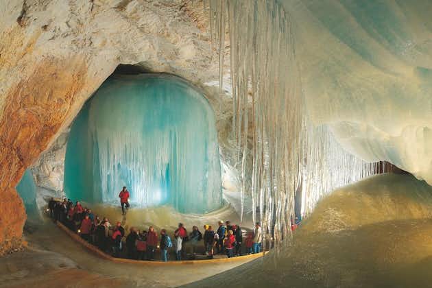 잘츠부르크에서 세계 최대 규모의 얼음 동굴과 베르펜 (Werfen)으로가는 개인 투어