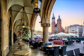 Krakow's Market Square Guided Tour with visit to St. Mary Church