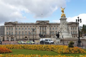 Palaces, Parliament & Power: A Walking Tour of London's Royal City
