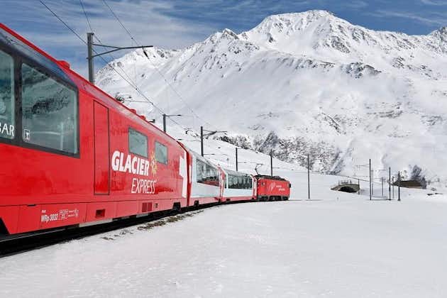Glacier Express panoramatåg tur och retur på en dag privat tur från Bern