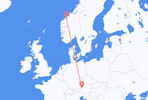 Fly fra Molde til Salzburg