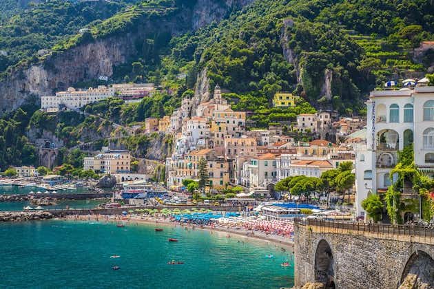 Sorrenton, Positanon ja Amalfin päiväretki Napolista