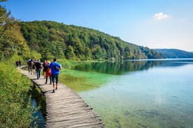 Excursion d'une journée au parc national des lacs de Plitvice et à Rastoke au départ de Zagreb
