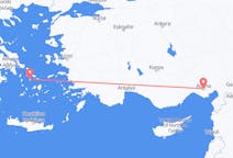Fly fra Syros til Adana