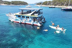 Cruise på øyene Hvar, Brač og Pakleni med lunsj og drikke fra Split og Trogir