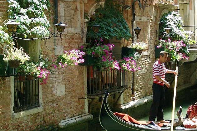 Propuesta de paseo en góndola en Venecia con recogida en el hotel