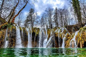 Zagreb a Dubrovnik a través de Plitvice Lakes NP, Split y Mostar: tour privado de 3 días