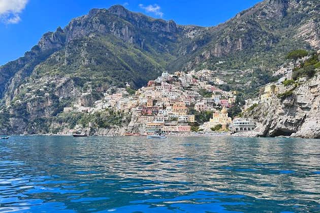De Positano ou Praiano : visite rapide des grottes privées de la côte amalfitaine