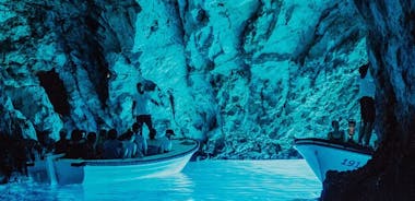 Caverna azul, Mama Mia e Hvar, passeio de lancha em 5 ilhas saindo de Trogir