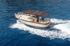 ソレント発カプリ島のプライベート ボート ツアー