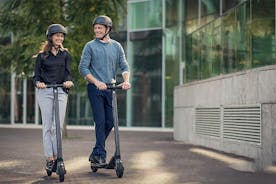 Tour in scooter elettrico di Danzica: tour della città vecchia di 1,5 ore