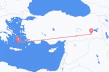 터키 시르트에서 출발해 그리스 산토리니로(으)로 가는 항공편