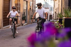 科尔托纳 (Cortona) - 在伊特鲁里亚 (Etruscan) 城市周围轻松引导的电动自行车之旅