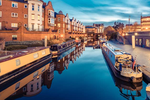 The quiet canals of Birmingham